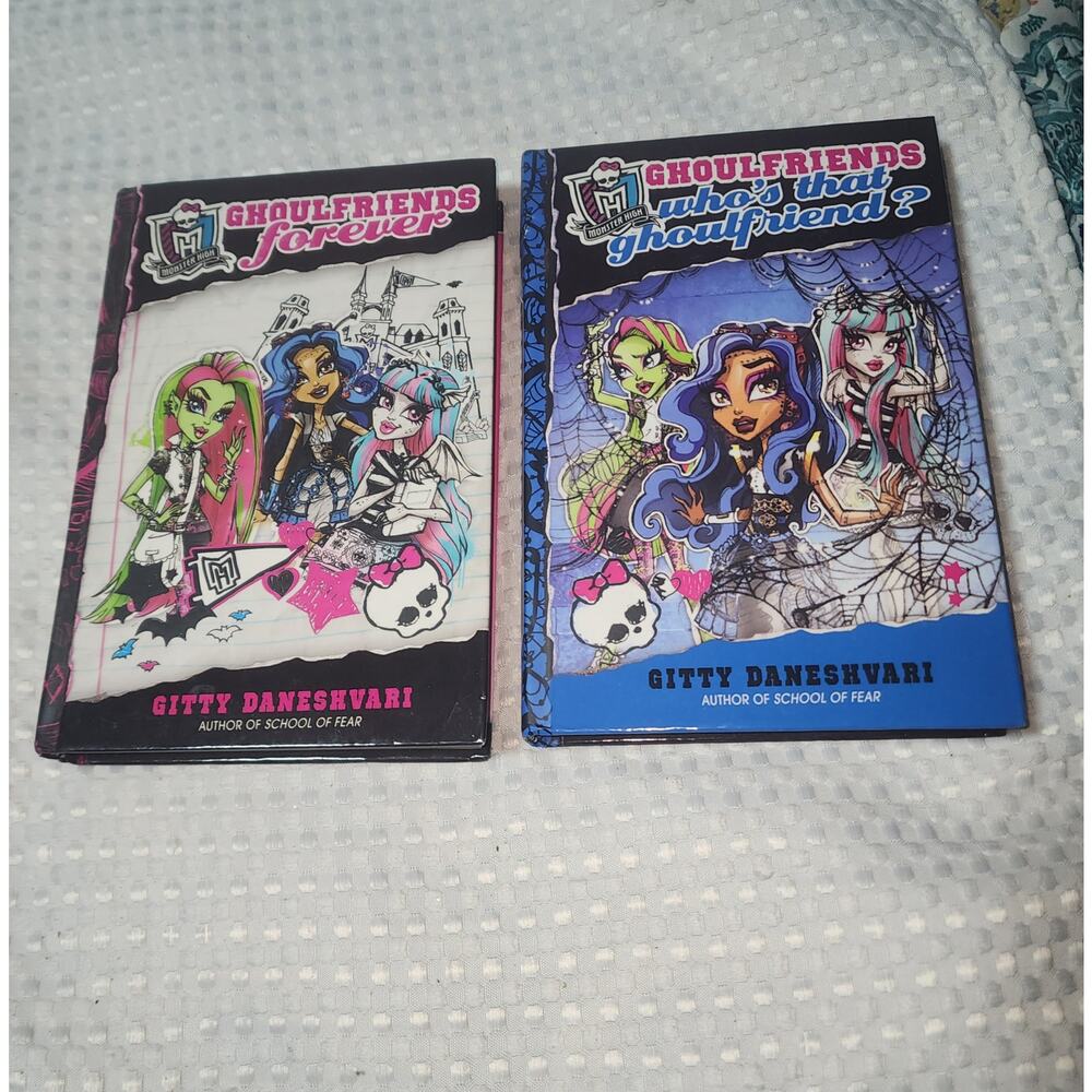 MONSTER HIGH  GHOULFRIENDS FOREVER SET OF 2 BOOKS